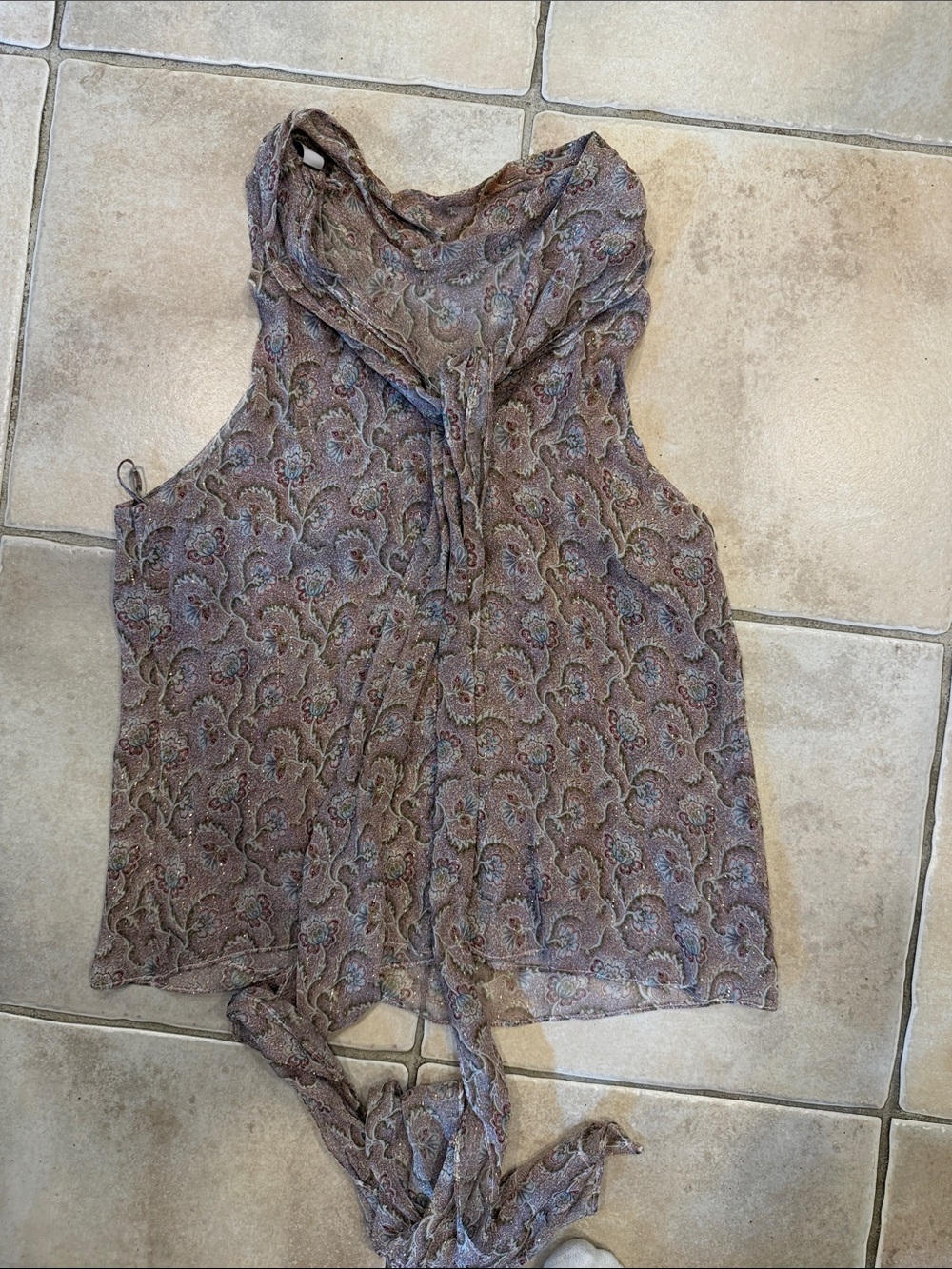 Sleeveless Paisley Tie-Neck Blouse - Taupe